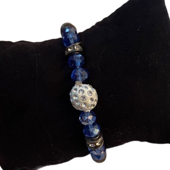 Gorgeous Blue Bracelet‎ - Picture 1 of 5